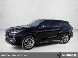 Certified 2025 Toyota Highlander Platinum video 1