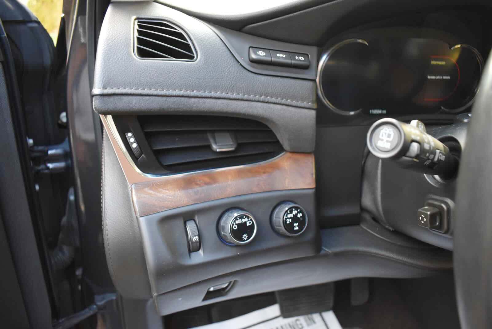 Used 2016 Cadillac Escalade ESV Premium AWD/4WD image 71