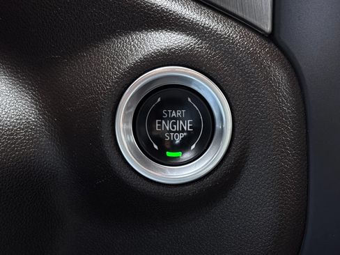 Used 2022 GMC Sierra 2500 Denali w/ Denali Ultimate Package AWD/4WD image 40