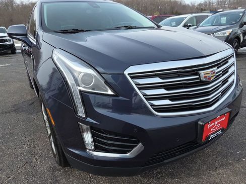 Used 2018 Cadillac XT5 Luxury w/ Driver Awareness Package image 11