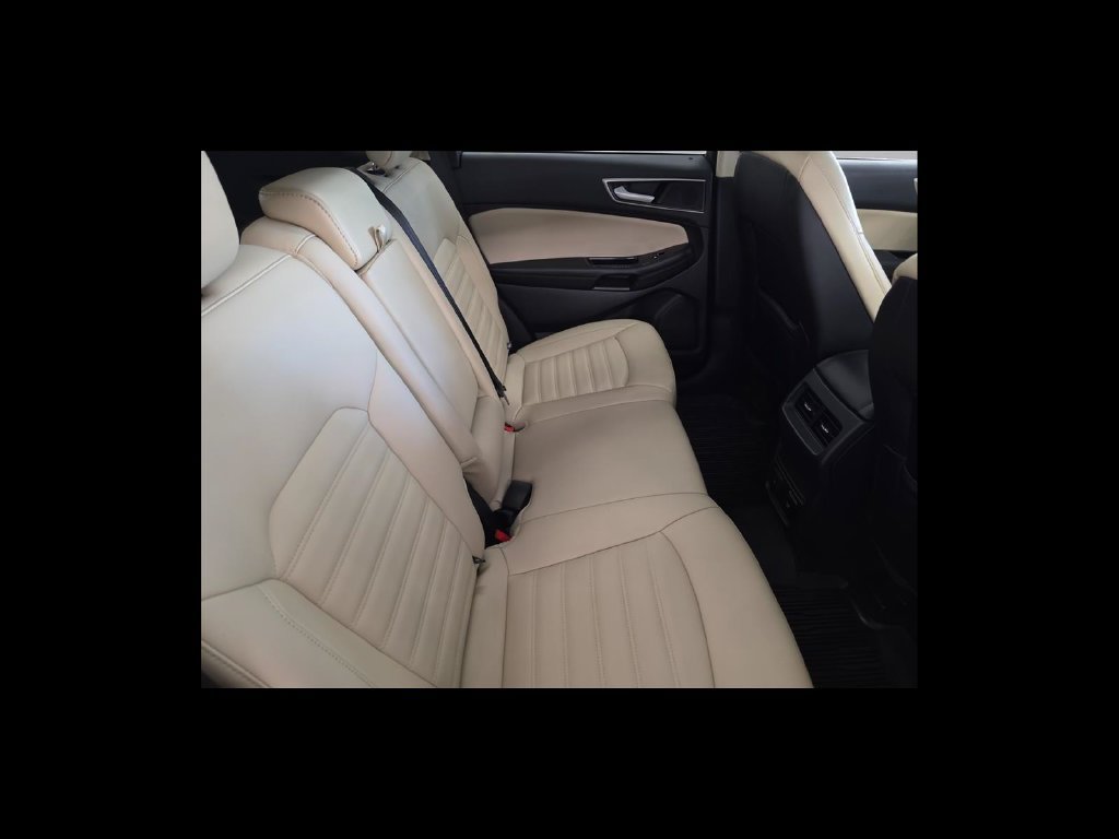 Used 2020 Ford Edge SEL w/ Convenience Package FWD image 19