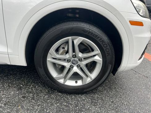 Used 2019 Audi Q5 2.0T Premium w/ Convenience Package image 36
