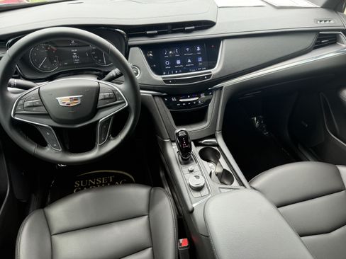 Used 2024 Cadillac XT5 Luxury FWD image 10