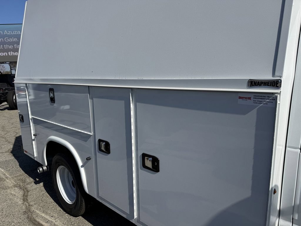 New 2026 Ford E-350 and Econoline 350 Super Duty w/ Power Equipment Group RWD image 10