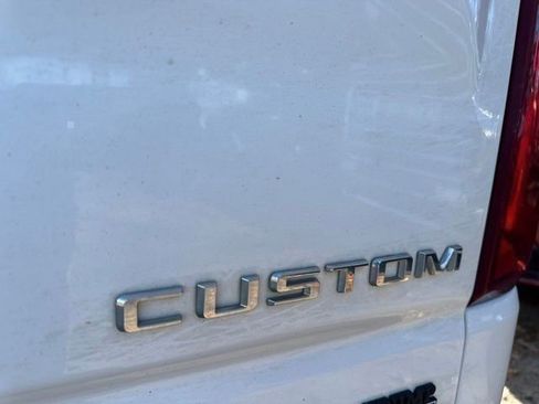 Used 2020 Chevrolet Silverado 1500 Custom w/ Custom Value Package image 13