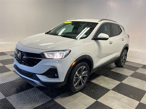 Used 2022 Buick Encore GX Select image 3