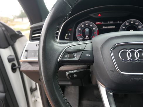 Used 2019 Audi Q8 Premium Plus w/ Premium Plus image 12