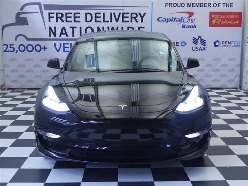 Used 2022 Tesla Model 3 Long Range image 2