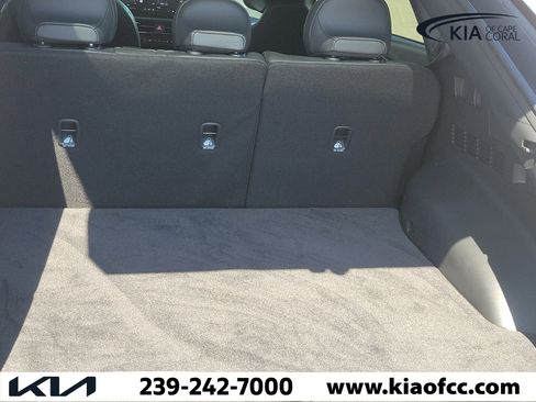 New 2025 Kia EV6 Wind RWD image 9