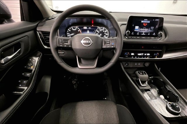 New 2026 Nissan Rogue SV AWD/4WD image 22