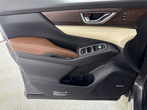 Used 2020 Subaru Ascent Touring w/ Popular Package #3 image 10