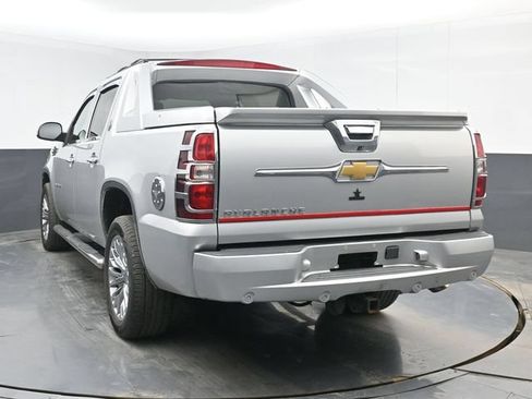 Used 2013 Chevrolet Avalanche LT AWD/4WD image 7