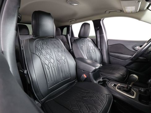 Used 2016 Jeep Cherokee Latitude AWD/4WD image 23