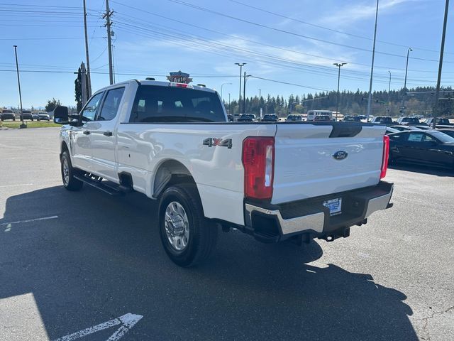 Used 2024 Ford F350 XLT AWD/4WD image 4