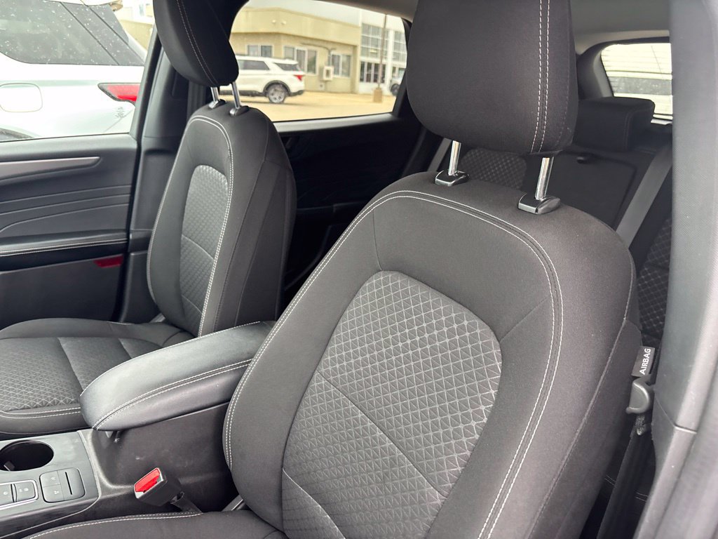Used 2024 Ford Escape Active AWD/4WD image 18