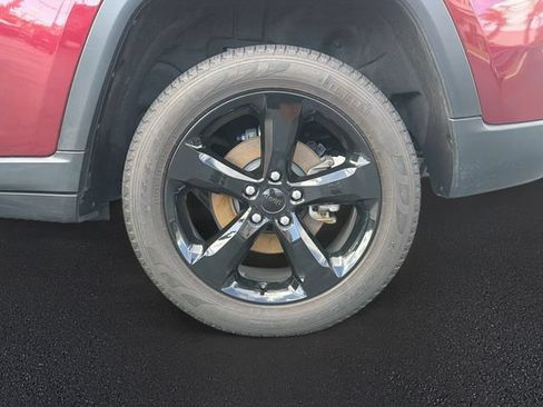 Used 2023 Jeep Grand Cherokee Limited w/ Luxury Tech Group II RWD image 10