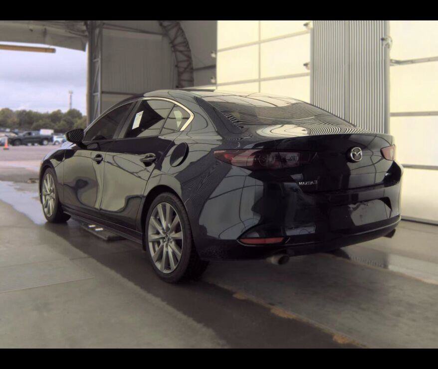 Used 2021 MAZDA MAZDA3 s FWD image 11