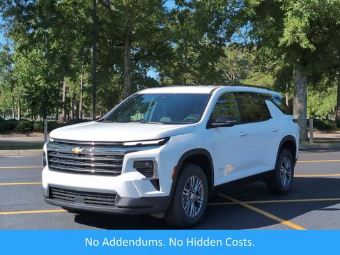 New 2026 Chevrolet Traverse LT w/ Driver Confidence Package FWD image 1