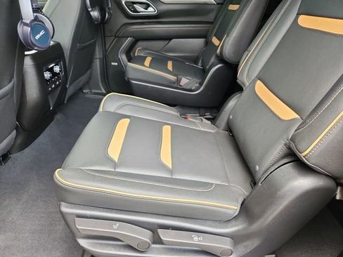 Used 2024 GMC Yukon XL AT4 w/ Technology Package AWD/4WD image 25