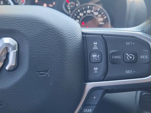 Used 2025 RAM 2500 Tradesman AWD/4WD image 26