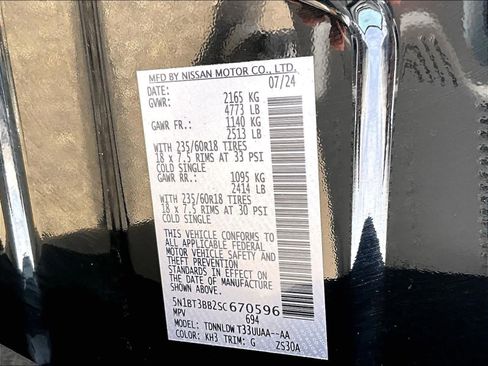 Certified 2025 Nissan Rogue SV w/ SV Premium Package AWD/4WD image 34