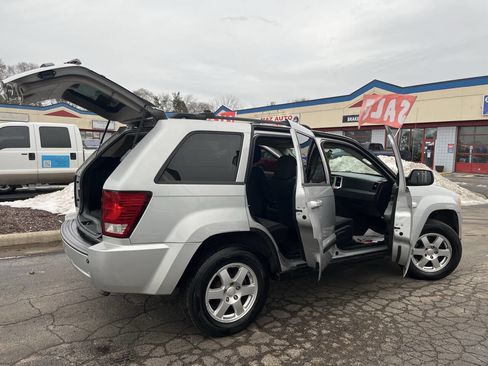 Used 2009 Jeep Grand Cherokee Laredo image 21