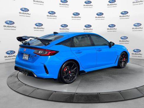 Used 2025 Honda Civic Type R image 5