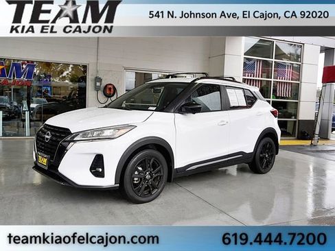 Used 2023 Nissan Kicks SR w/ Interior Electronics Package FWD image 5