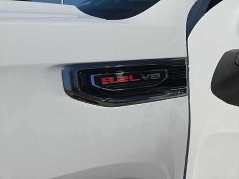 Used 2025 GMC Sierra 1500 AT4 AWD/4WD image 30