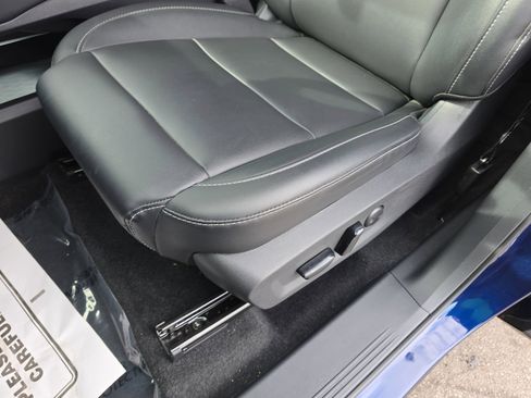 Used 2025 Nissan Murano SV image 29