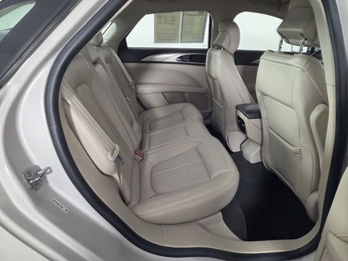 Used 2019 Lincoln MKZ Premiere FWD image 29