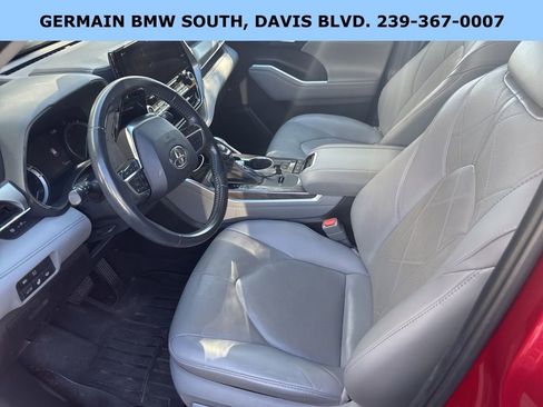 Used 2021 Toyota Highlander Platinum image 41