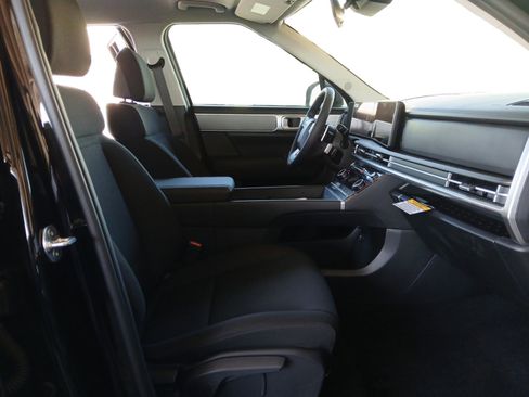 New 2026 Hyundai Santa Fe SE image 32