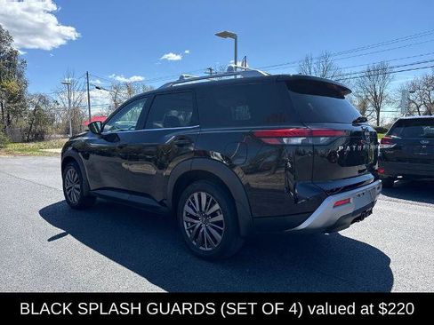 Certified 2023 Nissan Pathfinder SL w/ SL Premium Package AWD/4WD image 8