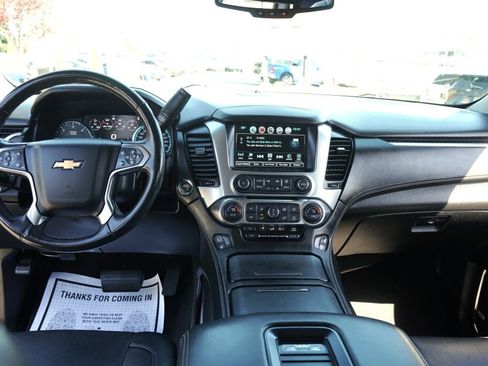 Used 2018 Chevrolet Suburban Premier image 23