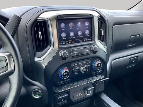 Used 2021 Chevrolet Silverado 1500 LT Trail Boss w/ Convenience Package II AWD/4WD image 12
