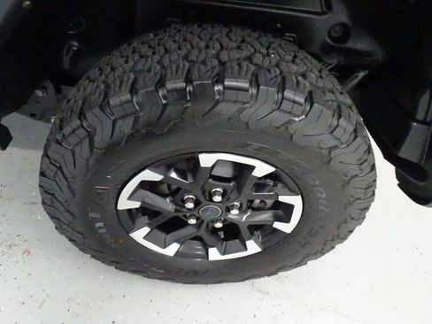 Certified 2025 Jeep Wrangler Unlimited Rubicon 4xe w/ Safety Group AWD/4WD image 28