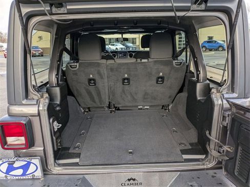 Used 2018 Jeep Wrangler Unlimited Sport S image 33