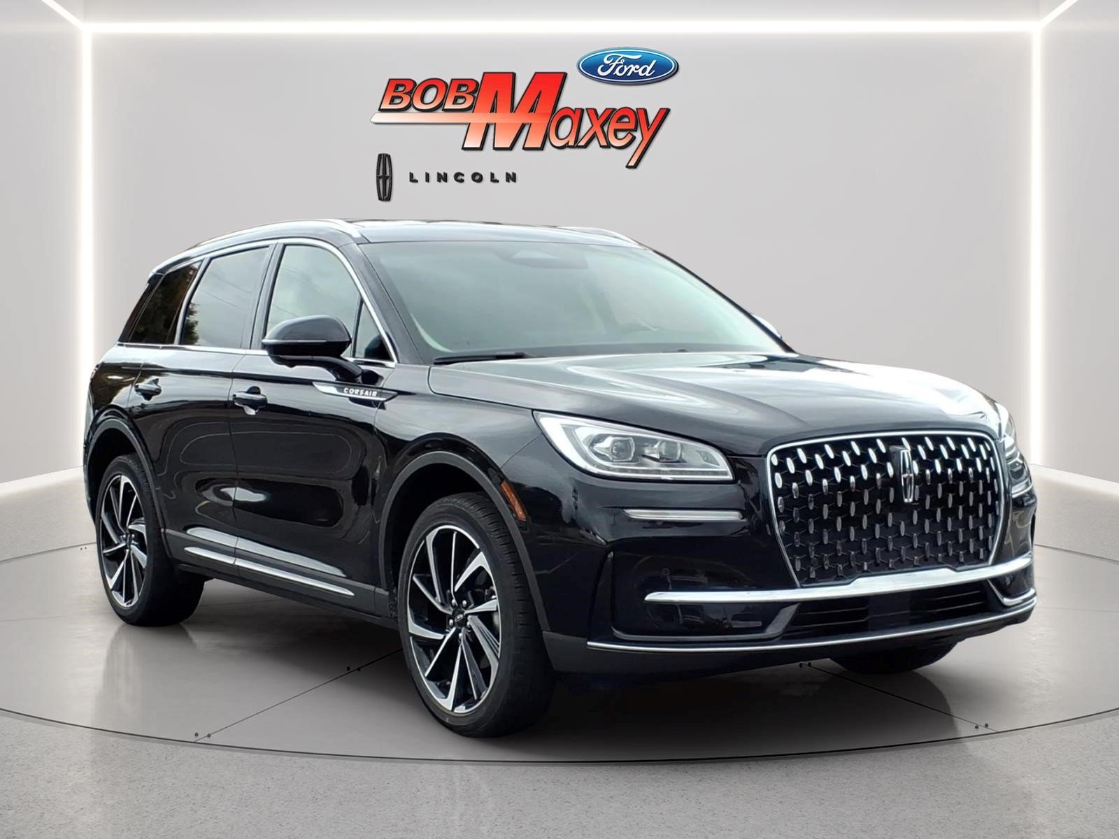 Used 2024 Lincoln Corsair Reserve w/ Equipment Group 201A AWD/4WD image 3