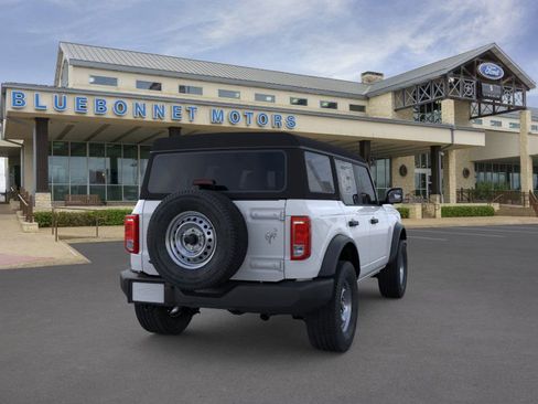 New 2025 Ford Bronco 4-Door image 8