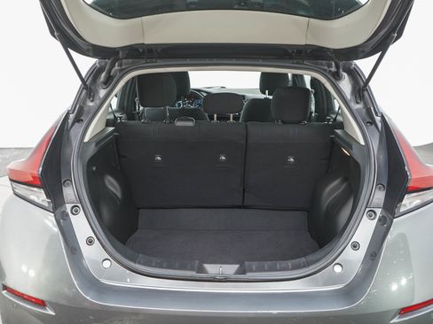 Used 2020 Nissan Leaf SV FWD image 16