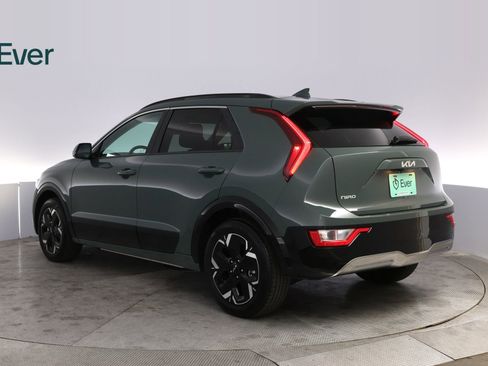 Used 2025 Kia Niro Wind w/ Wind Preserve Package FWD image 17