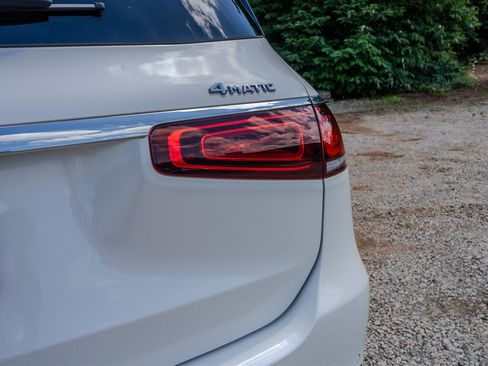 Used 2020 Mercedes-Benz GLS 450 4MATIC image 11