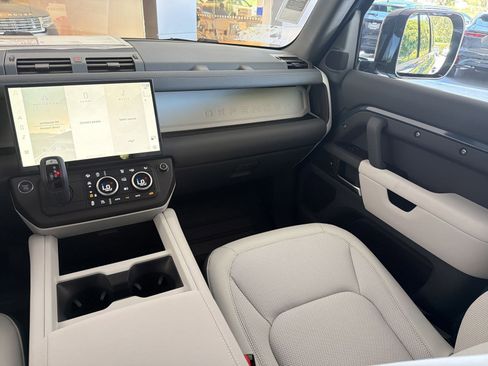 New 2026 Land Rover Defender 110 S AWD/4WD image 29