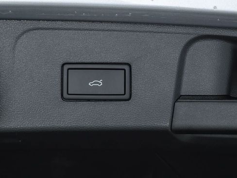 New 2026 Volkswagen Atlas SE FWD image 70