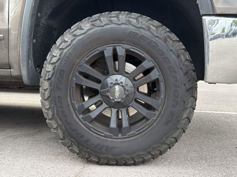 Used 2014 GMC Sierra 1500 SLE w/ SLE Value Package image 4