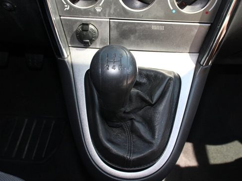 Used 2008 Toyota Matrix FWD image 8