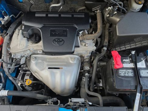 Used 2018 Toyota RAV4 XLE w/ All Weather Liner Package FWD image 34