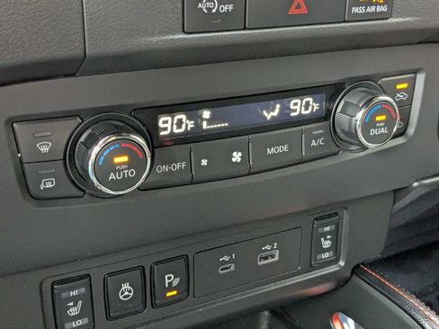 Used 2023 Nissan Frontier PRO-4X w/ Pro Convenience Package AWD/4WD image 22