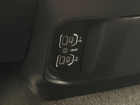 Used 2023 RAM 1500 Laramie AWD/4WD image 42